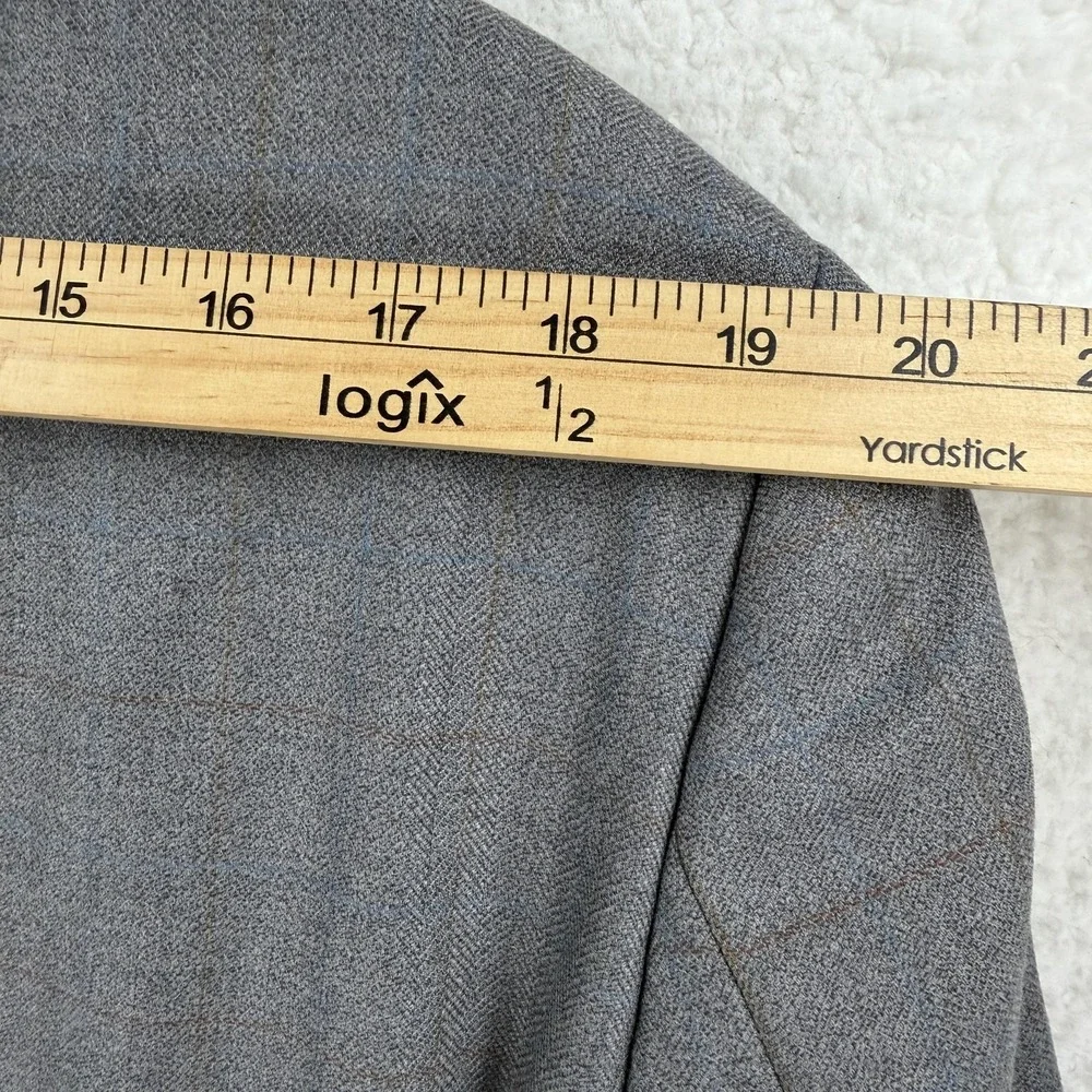 Joseph & Feiss Sport Coat Mens 42 Short Gray‎ Plaid Wool Two Button Notch Lapel